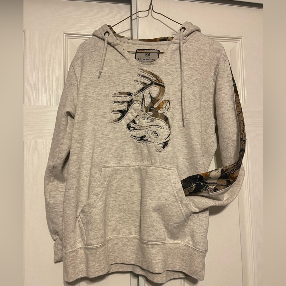 Women’s size S legendary whitetail hoodie